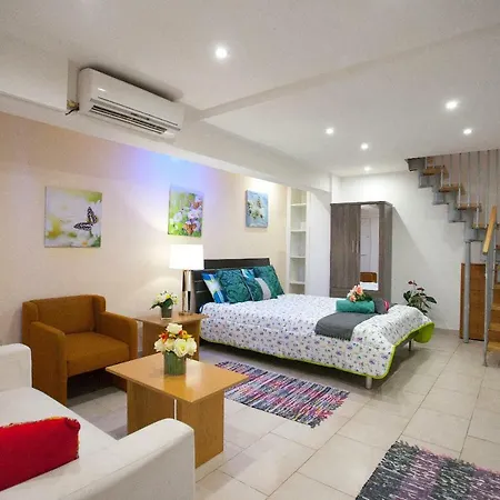 Danae Promenade Studio דירה *